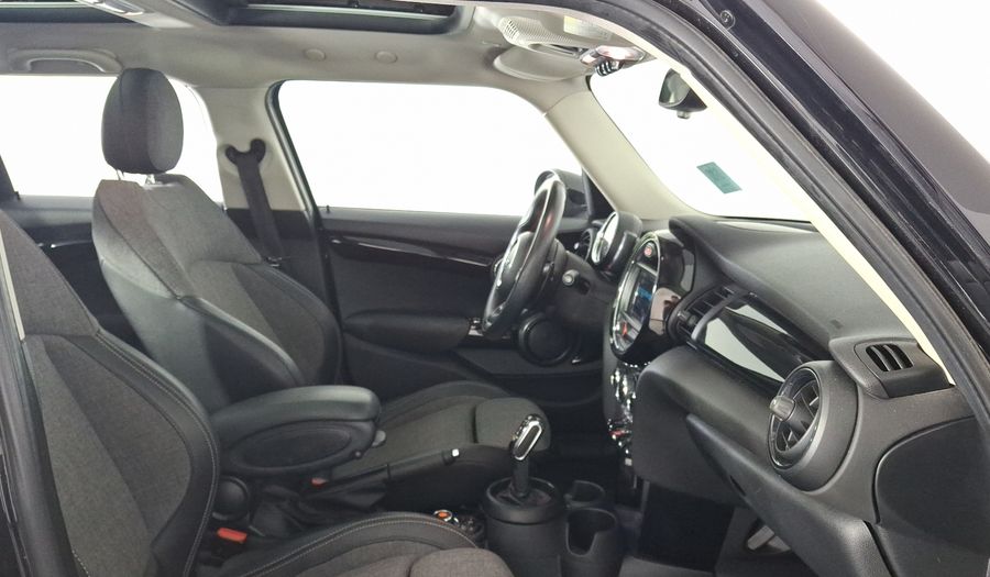 Mini Cooper S 2.0 COOPER CHILI DCT Hatchback 2019