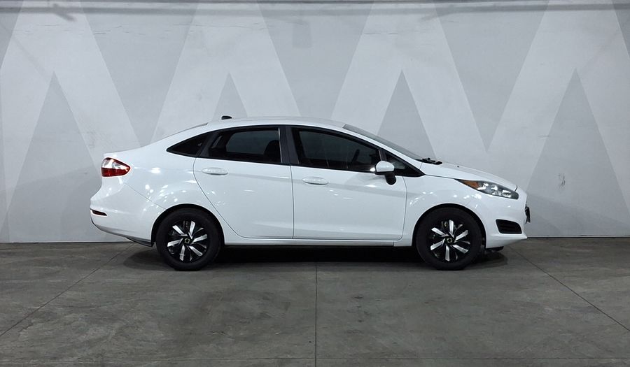 Ford Fiesta 1.6 S MT Sedan 2015