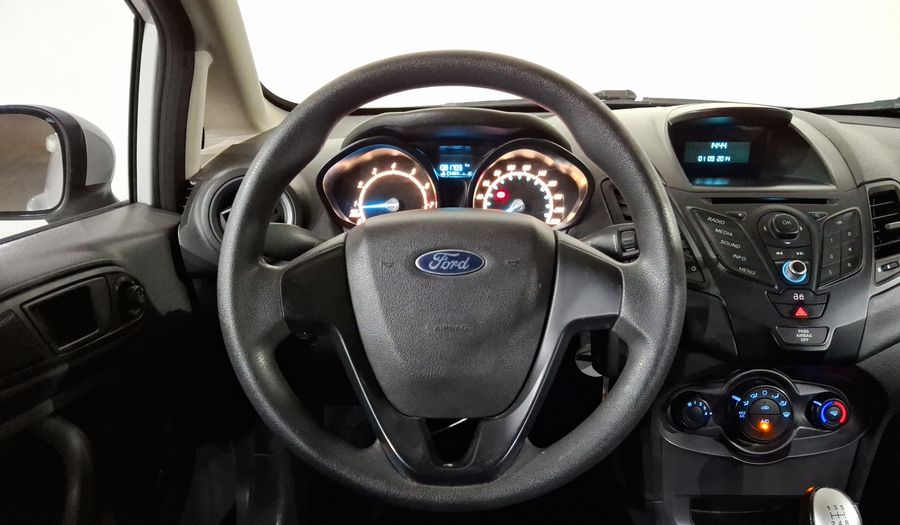Ford Fiesta 1.6 S MT Sedan 2015