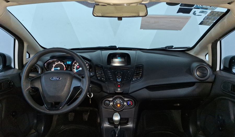Ford Fiesta 1.6 S MT Sedan 2015