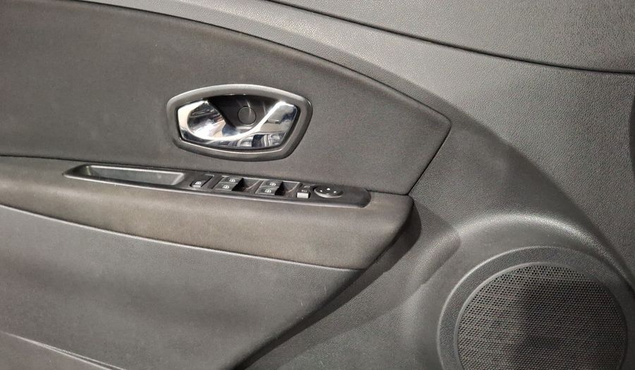 Renault Fluence 2.0 DYNAMIQUE AT Sedan 2015