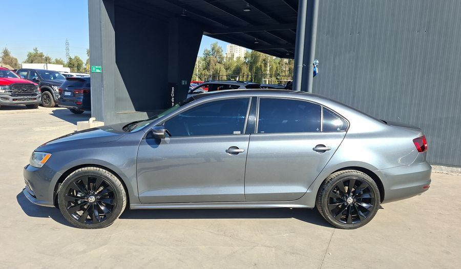 Volkswagen Bora 2.0 TDI ADVANCE Sedan 2017