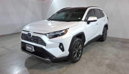Toyota • RAV4