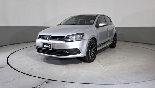 Volkswagen • Polo