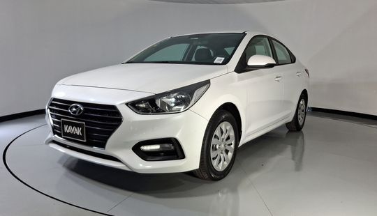 Hyundai • Accent