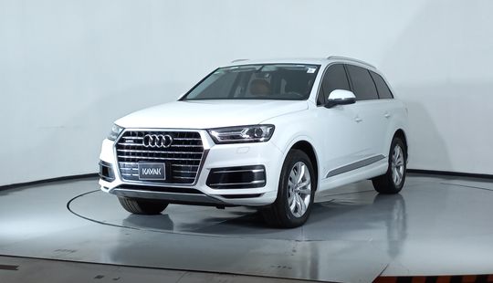 Audi • Q7
