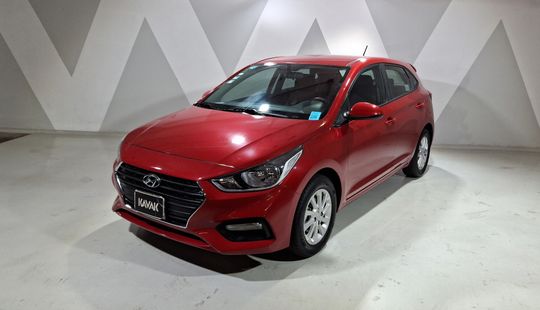 Hyundai • Accent