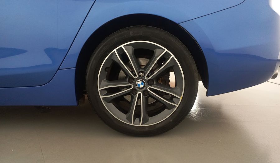Bmw Serie 1 2.0 120IA SPORT LINE AUTO Sedan 2019