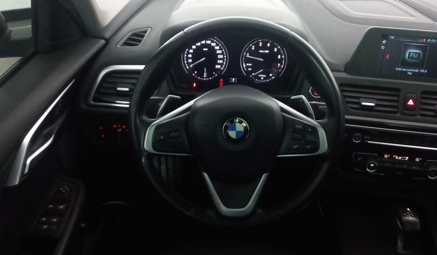Bmw Serie 1 2.0 120IA SPORT LINE AUTO Sedan 2019