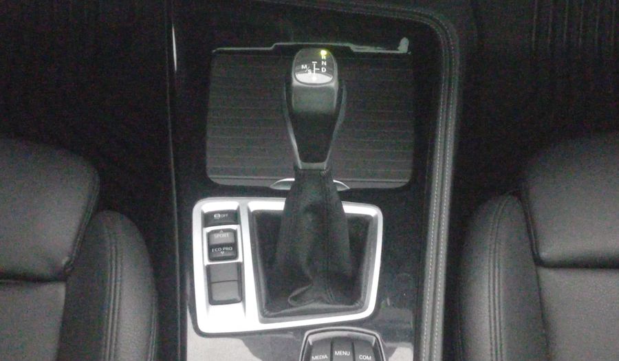Bmw Serie 1 2.0 120IA SPORT LINE AUTO Sedan 2019