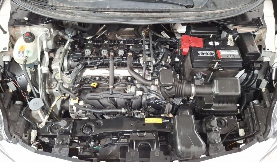 Nissan Versa 1.6 SENSE CVT Sedan 2022