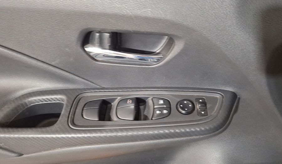 Nissan Versa 1.6 SENSE CVT Sedan 2022