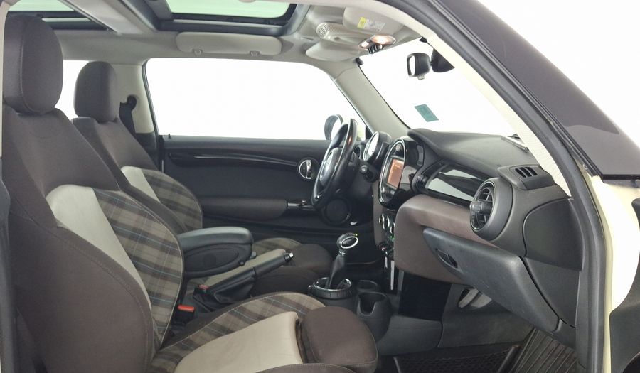 Mini Cooper 1.5 COOPER CHILI AT Hatchback 2015