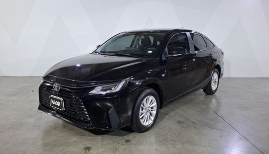 Toyota • Yaris
