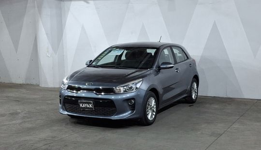 2018 • 85,059 km • Automático