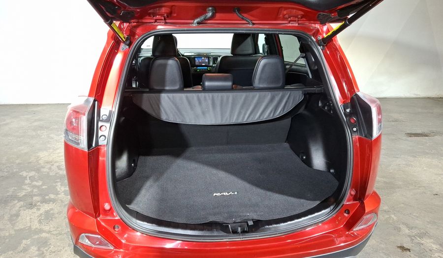 Toyota Rav4 2.5 L4 SE 4WD AT Suv 2017