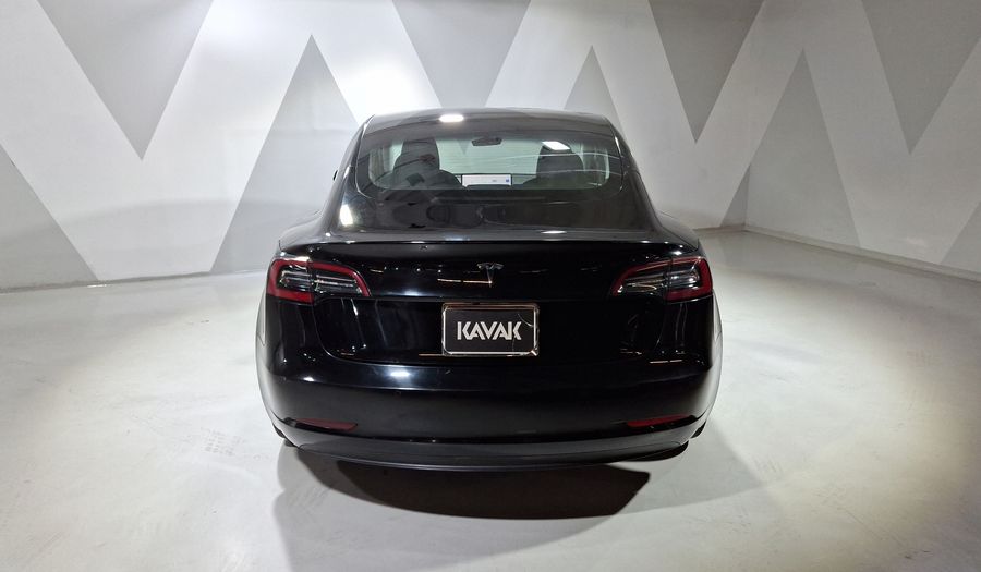 Tesla Model 3 STANDARD RANGE PLUS Sedan 2020