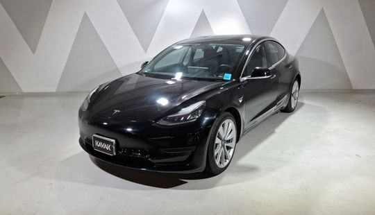 Tesla • Model 3
