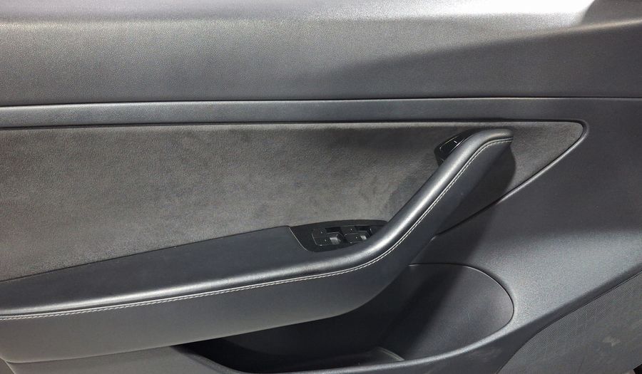 Tesla Model 3 STANDARD RANGE PLUS Sedan 2020