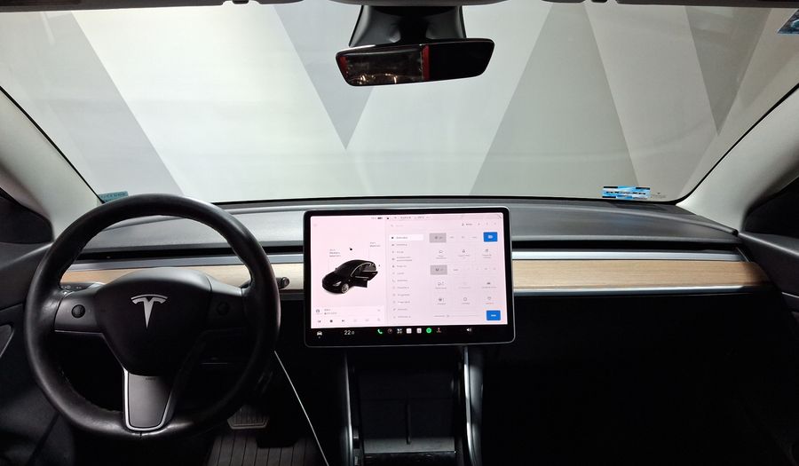Tesla Model 3 STANDARD RANGE PLUS Sedan 2020