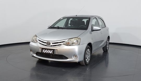 Toyota • Etios
