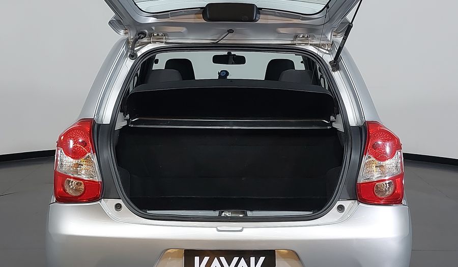 Toyota Etios 1.3 T-FLEX X Hatchback 2014