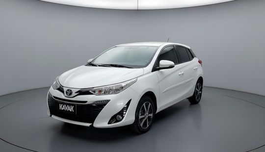 Toyota • Yaris