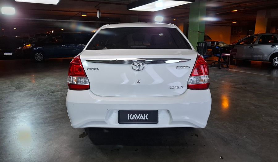 Toyota Etios 1.5 XLS Sedan 2021