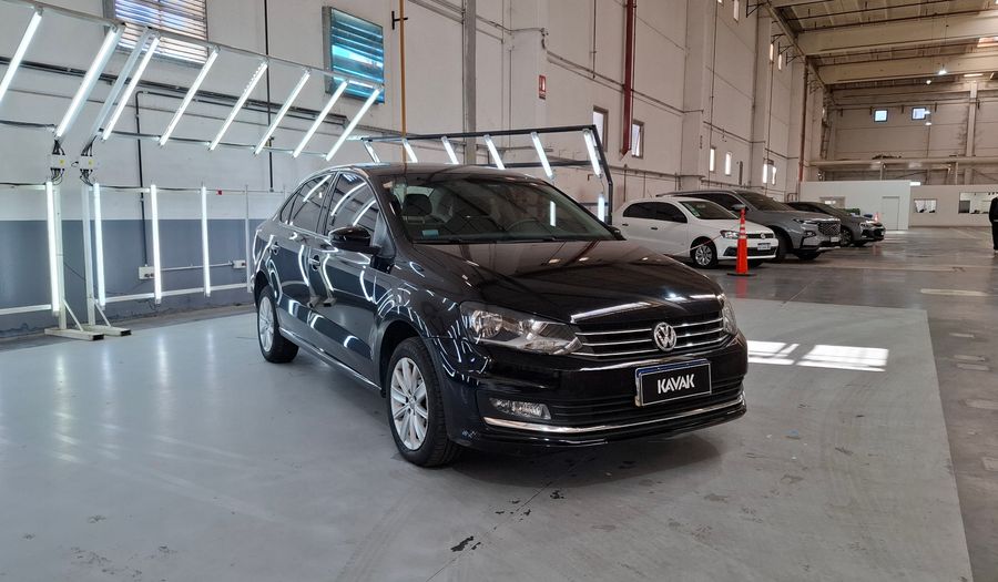 Volkswagen Polo 1.6 COMFORTLINE TIPTRONIC Sedan 2017