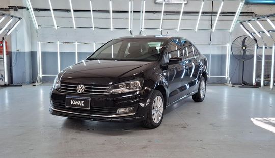 Volkswagen • Polo