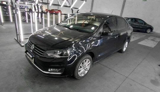 Volkswagen • Polo