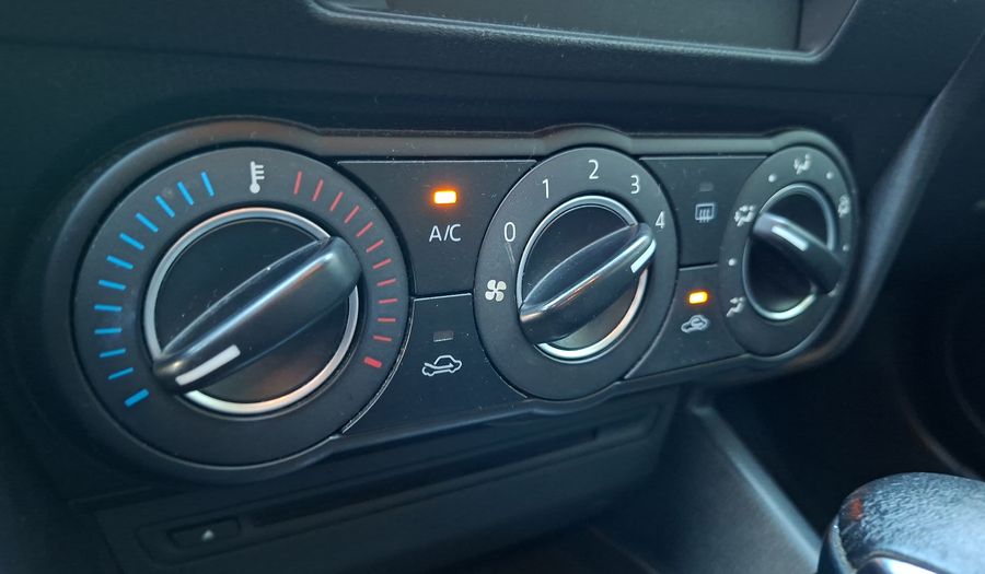 Mazda 3 1.6 S AUTO Sedan 2015