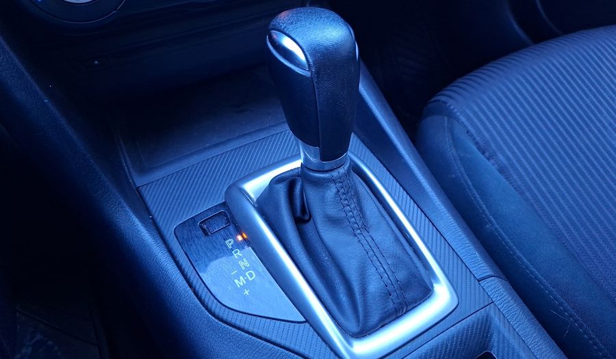 Mazda 3 1.6 S AUTO Sedan 2015