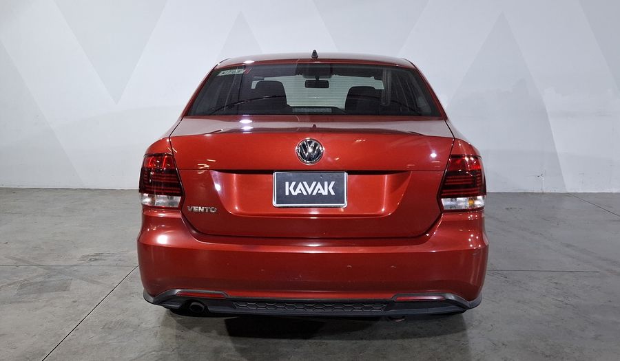 Volkswagen Vento 1.6 STARTLINE AUTO Sedan 2021