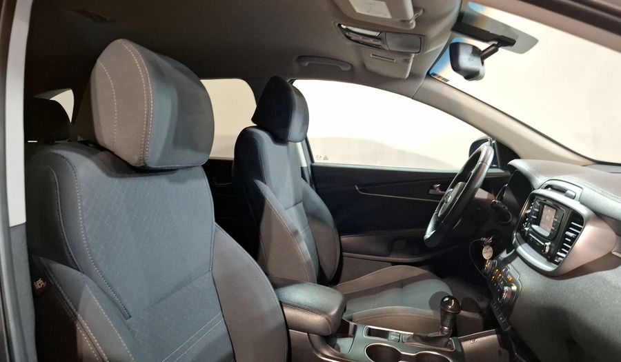 Kia Sorento 2.4 LX AT Suv 2017