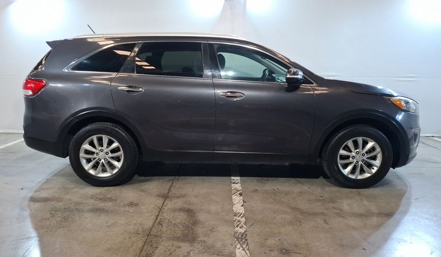 Kia Sorento 2.4 LX AT Suv 2017