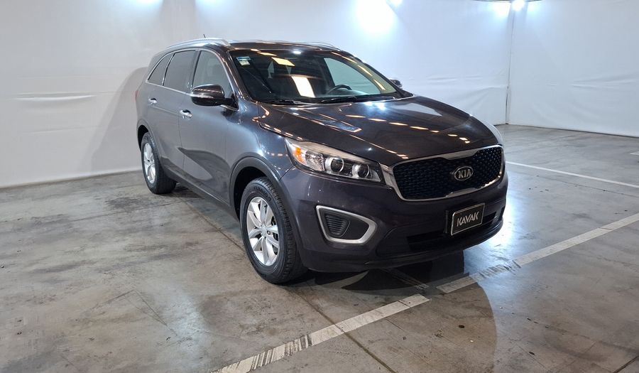 Kia Sorento 2.4 LX AT Suv 2017
