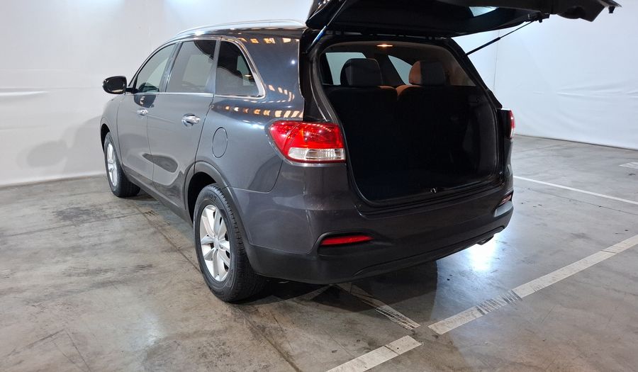 Kia Sorento 2.4 LX AT Suv 2017