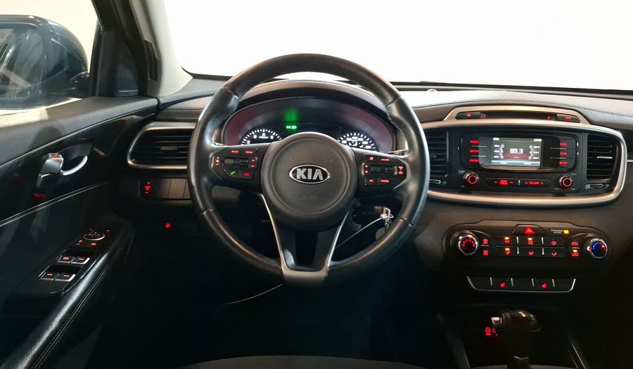 Kia Sorento 2.4 LX AT Suv 2017