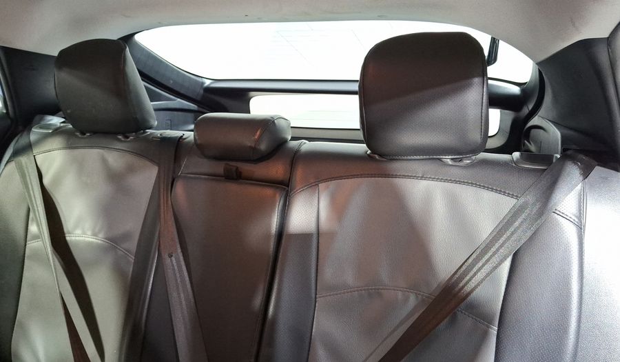 Toyota Prius 1.8 HYBRID BASE Hatchback 2019