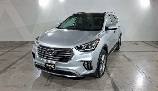 Hyundai • Santa Fe