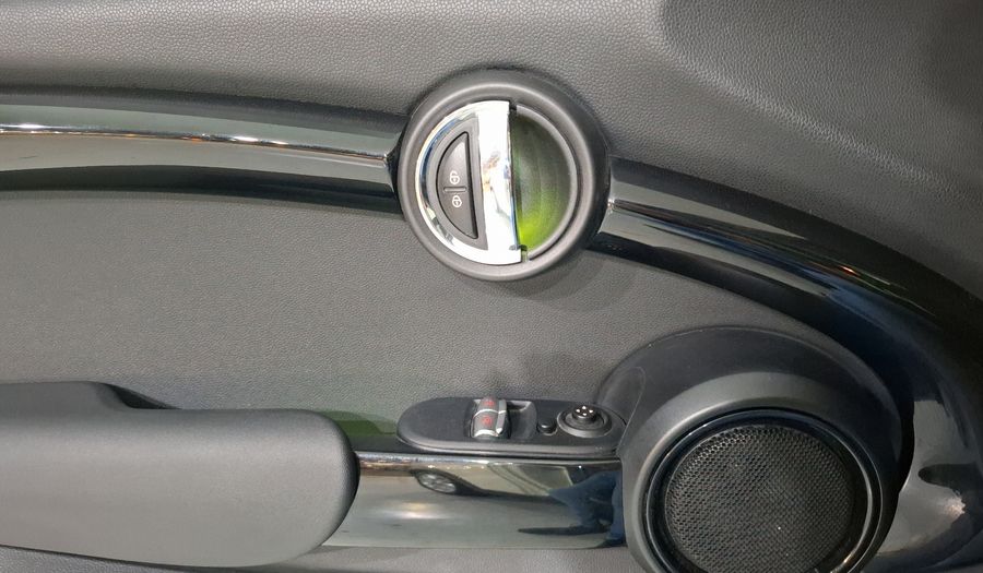 Mini Cooper 1.5 COOPER CHILI AT Hatchback 2017