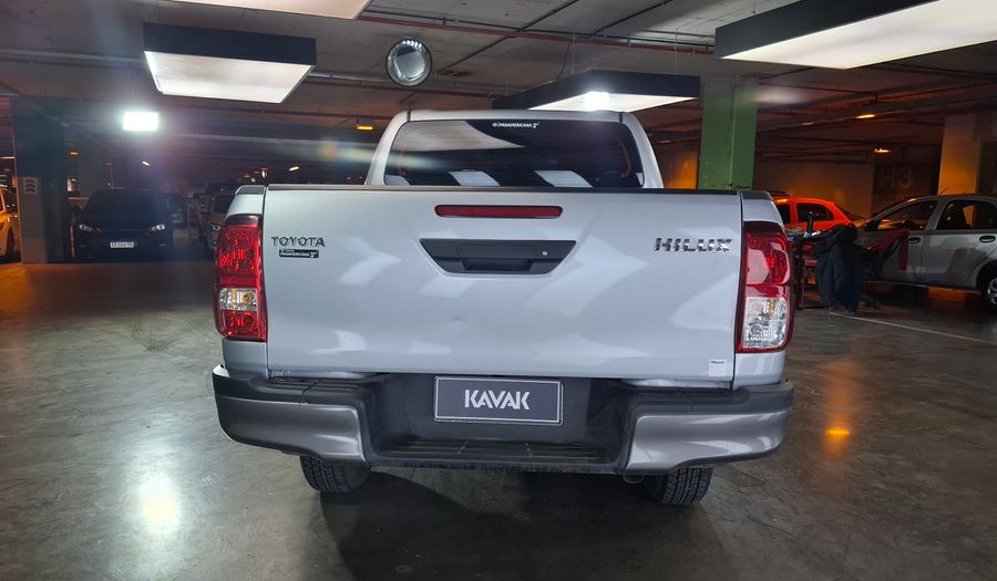 Toyota Hilux 2.4 TDI DX C/D AUTO Pickup 2025