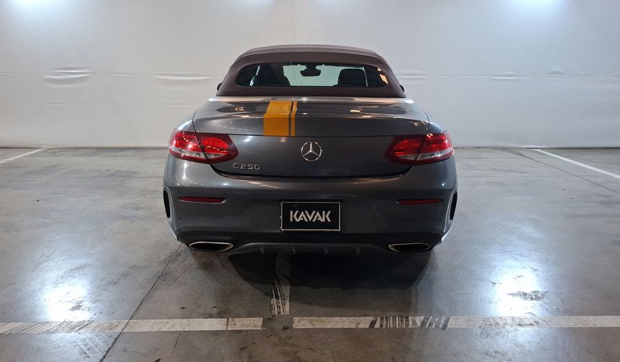 Mercedes Benz Clase C 2.0 250 AT Convertible 2017