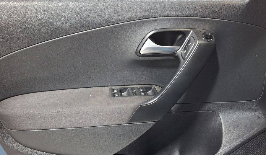 Volkswagen Polo 1.6 STD. Hatchback 2018