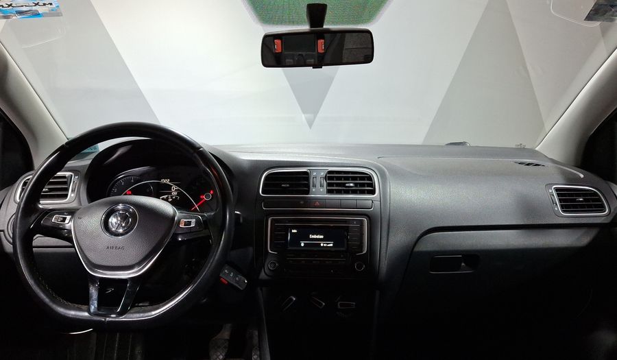 Volkswagen Polo 1.6 STD. Hatchback 2018