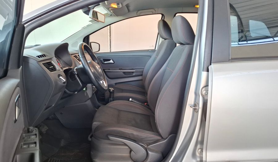 Volkswagen Suran 1.6 HIGHLINE Wagon 2014