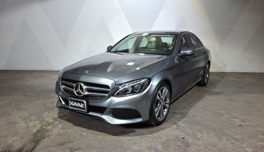 Mercedes Benz • Clase C