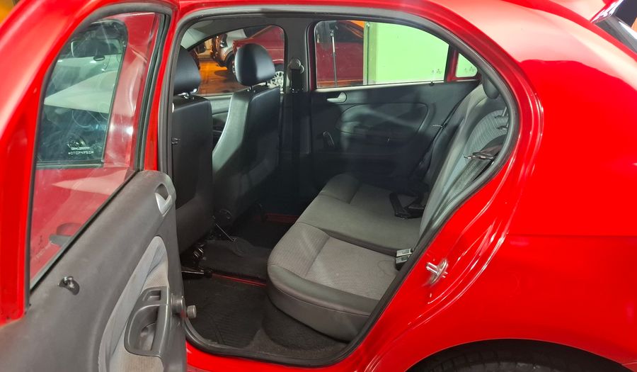 Volkswagen Gol Trend 1.6 PACK I Hatchback 2012