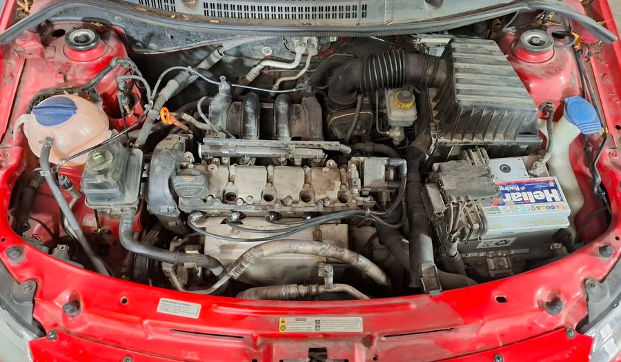 Volkswagen Gol Trend 1.6 PACK I Hatchback 2012